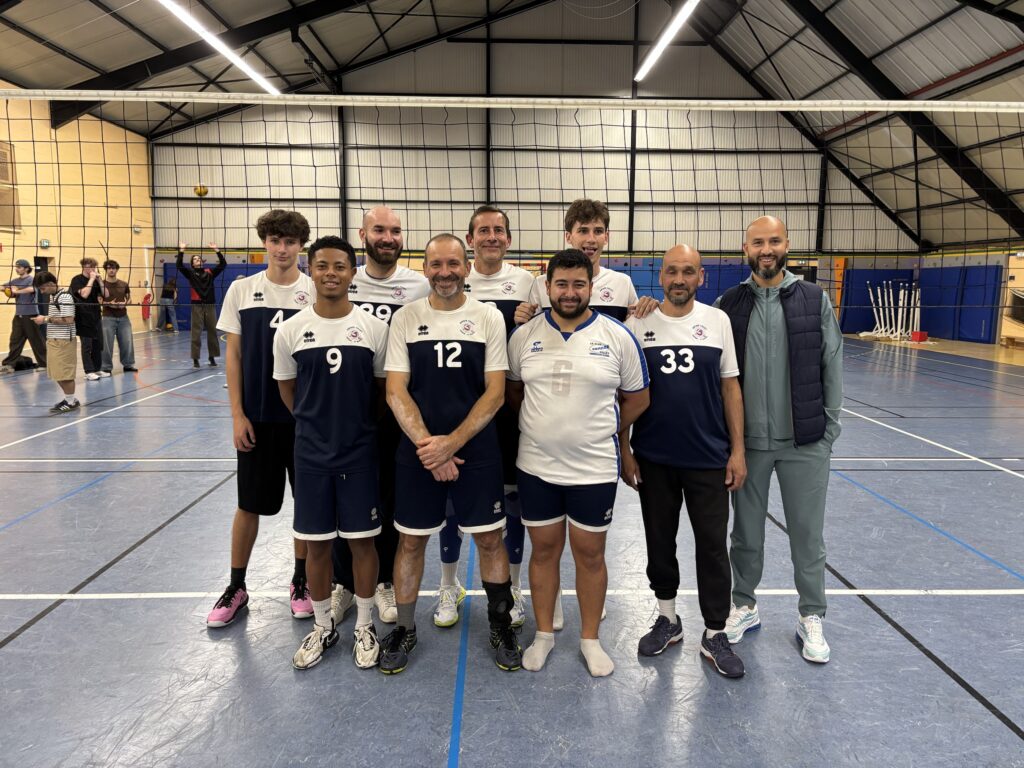 L’équipe des Space Boys de l’EVVSM après sa victoire contre l’Agglo Sud Volley-Ball 76